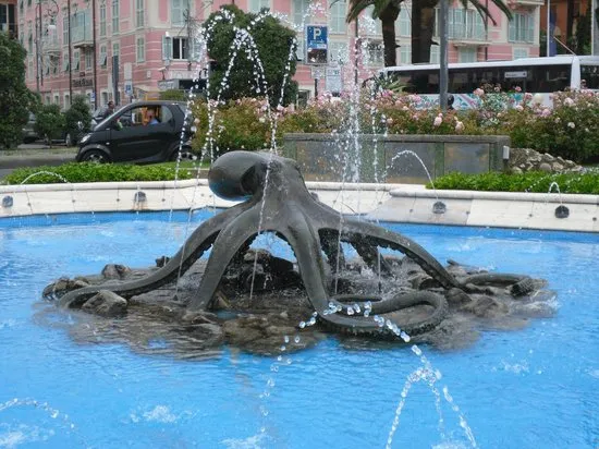 The Octopus of Rapallo: Guardian of the Seafront
